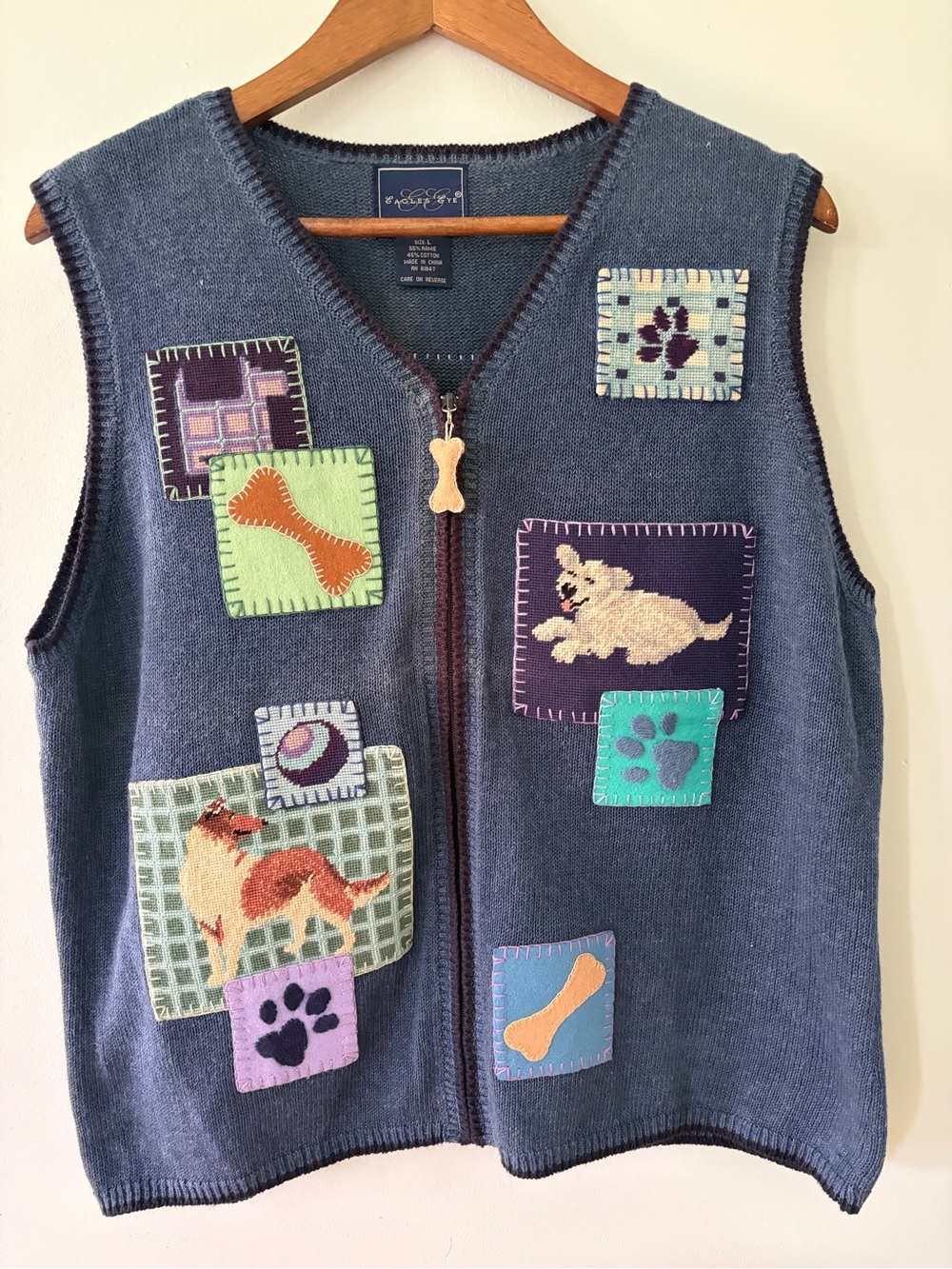 Vintage Eagle’s Eye Cotton Ramie Dog Cross Stitch Patchwork Sweater Vest